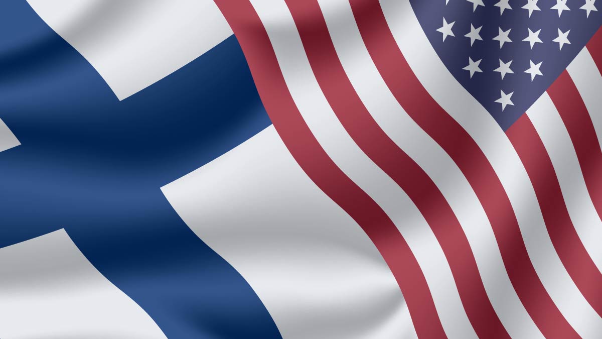 Suomen ja USAn lippu.